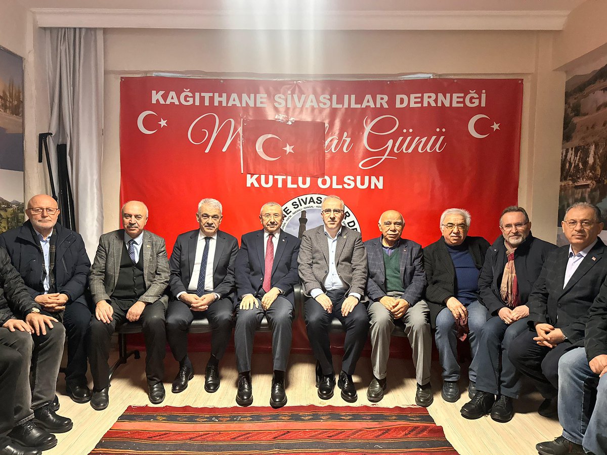 bbismailerdem's tweet photo. Türkocağı Sivaslılar Divanı mensuplarıyla, Kağıthane Sivaslılar Derneğinde bir araya geldik, Hemşerilerimizle hasbihal ettik. 

Organizeyi yapan Salih Şahin, Ferhat Şahin, Erol Gürbüz’e, Dernek bşk. M.Kemal Baykal çok çok teşekkür ederim. @selamiuzunn @AzmiMustafaKaya https://t.co/2LHFVRJw6h