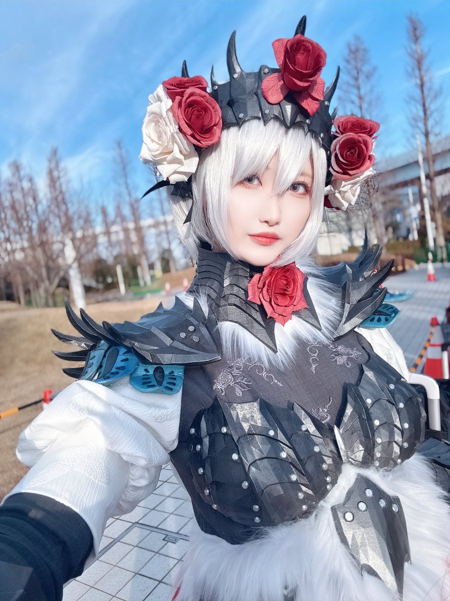 hikou777's tweet photo. モンハンワイルズ/ラバラ装備でいました🕷️🌹
結構いろんな方に撮ってもらえて嬉しい✨
 #C107_cos #C107コスプレ #c107 https://t.co/H93j0CKPCL
