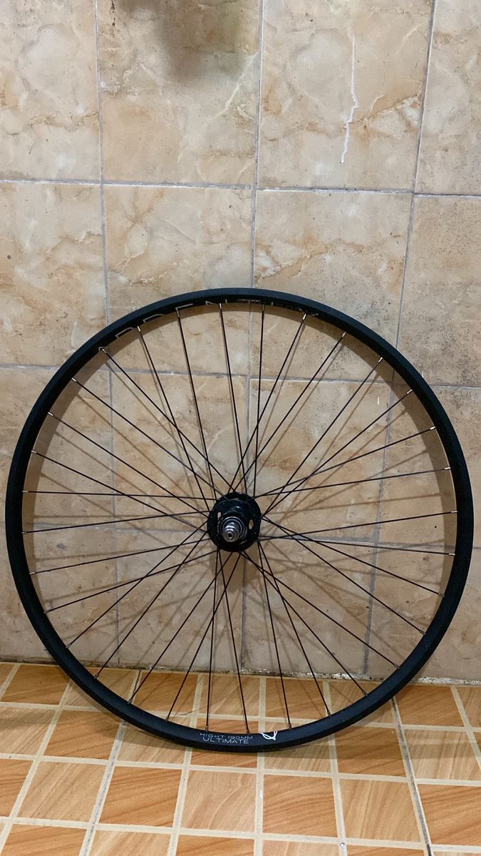 shevanyaripart's tweet photo. wts wheelset ardently ultra light 32h, hub master 32h. include lockring dan cog 16t unbrand. 1,6jt nego #fnfjb https://t.co/Qo0AqURo5o