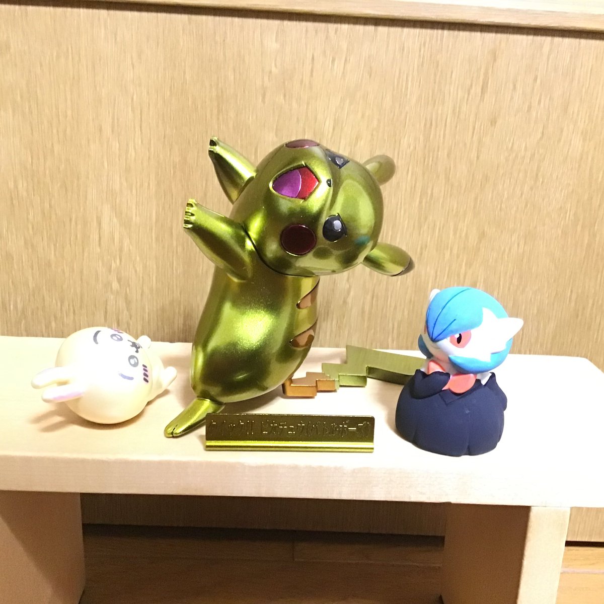 kanikani512's tweet photo. 2025年総括…、全部やないけど何個か…。
まぁなんて言うか今年はポケプラがメインやった気がする、ガンプラを普通に買えん時期が長すぎたんや…。
ゲーム環境が充実したんで来年はそっちに時間使いそうやなぁ…。
#今年作ったプラモ晒そうぜ #プラモ https://t.co/i8bFCryV1i