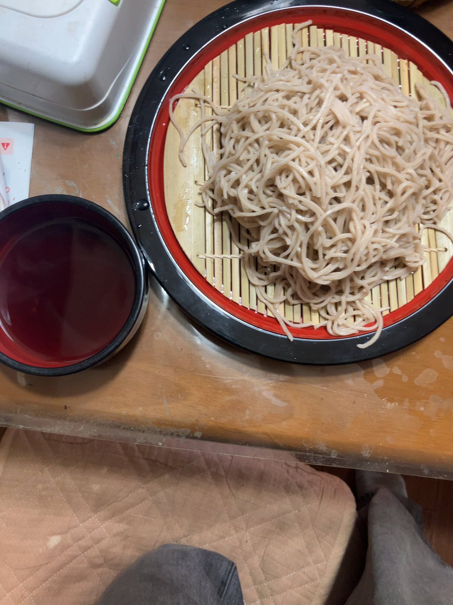 matte_pluswis's tweet photo. 年越し蕎麦食べます https://t.co/XB9AZ3kWsx