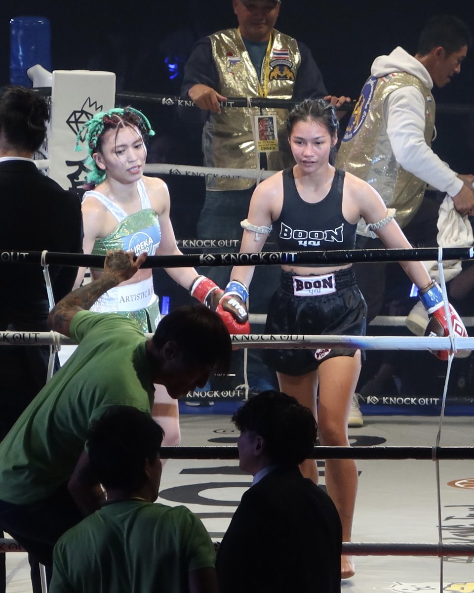 2025.12.30／代々木第二体育館
#ぱんちゃん璃奈 選手（0-3）サネーガーム選手
それにしても、サネーガーム選手の膝は厄介この上無いですね！😱
#KOCLIMAX2025 
#キックボクシング