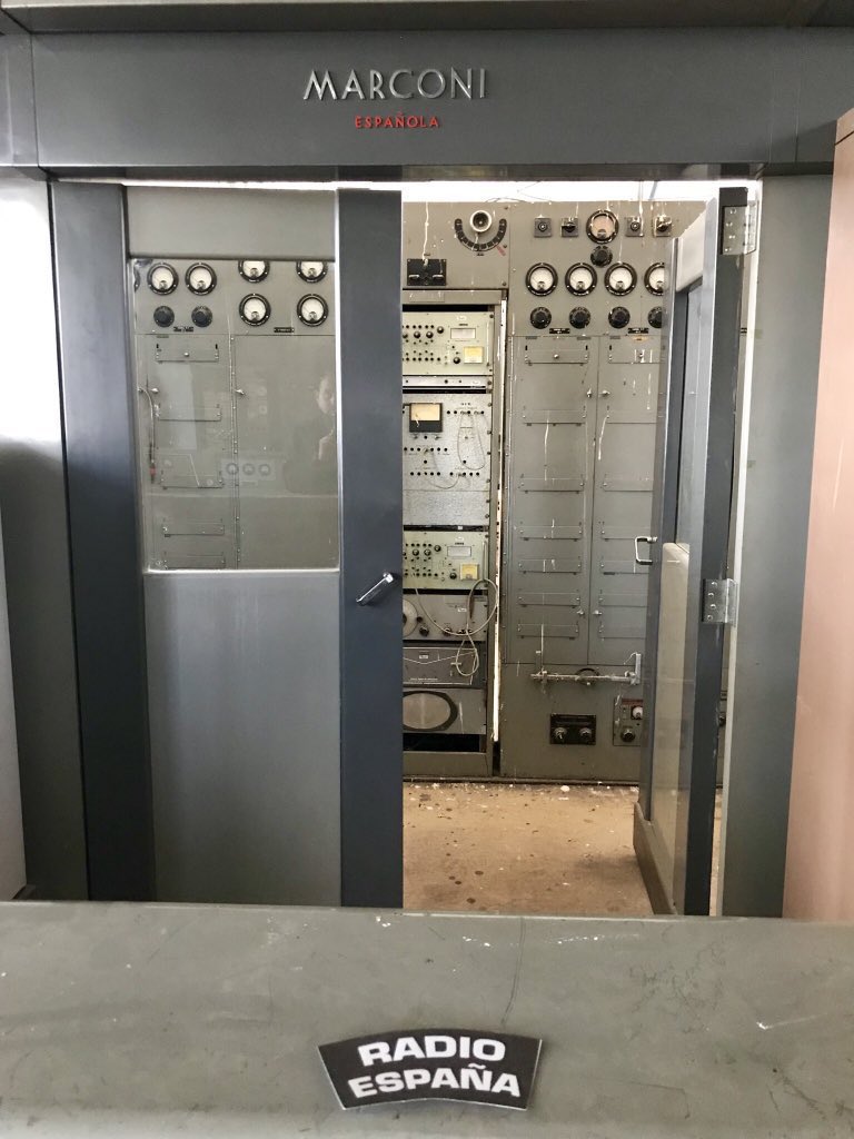 RadioHacking's tweet image. 📢 No suelo pedir nada, pero esto es un proyecto altruista que llevamos muchos años reclamando: El Museo Nacional de Telecomunicaciones en Arganda del Rey. Me han dado toda clase de excusas y, a día de hoy, seguimos sin respuestas. Nuestro patrimonio tecnológico corre peligro de…
