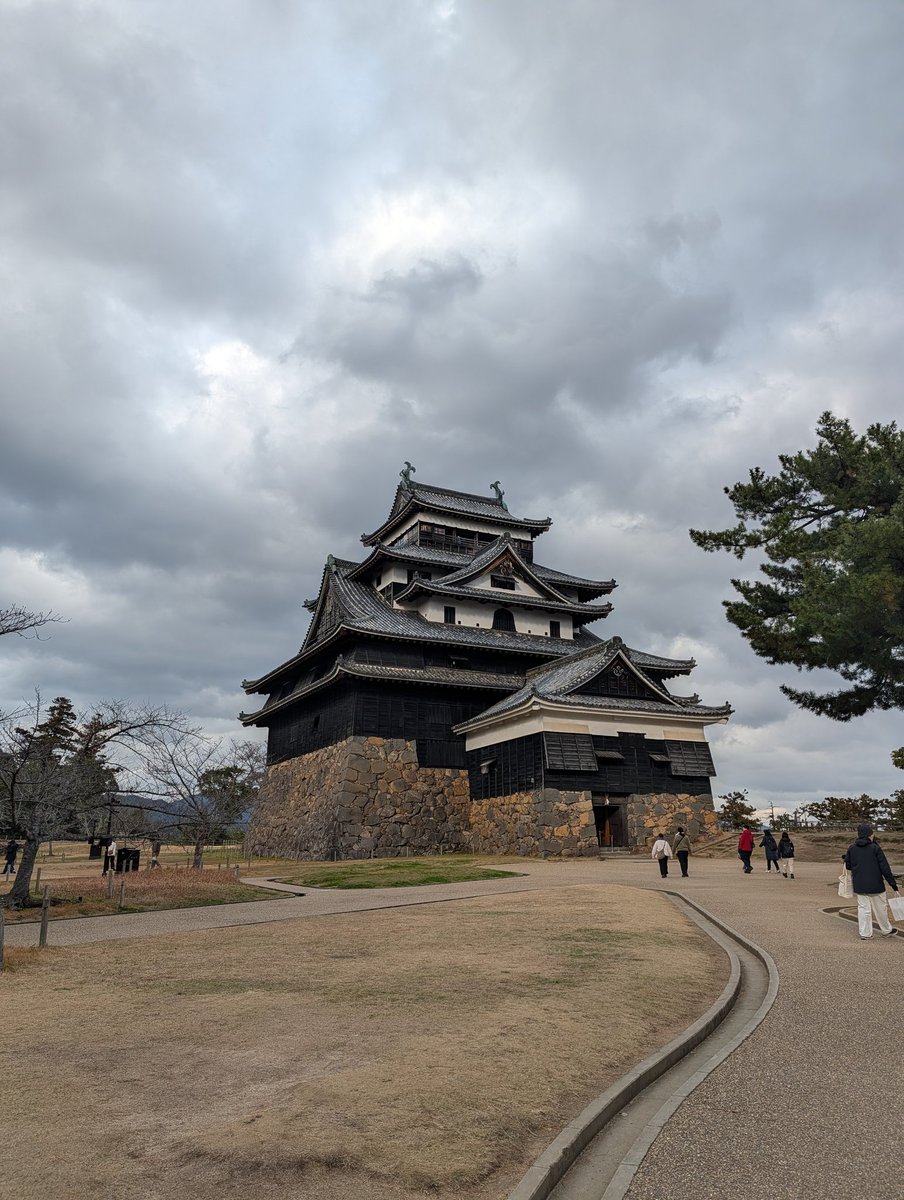 J@異世界召喚に備える日々 tweet media