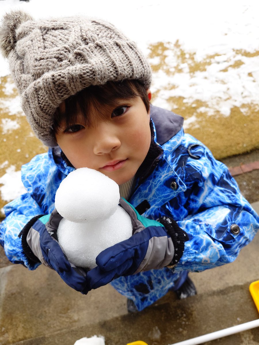 こんばんもったん👾🐾 ゆきだるまじょうずにつくれたよ☃️❄️ ゆき