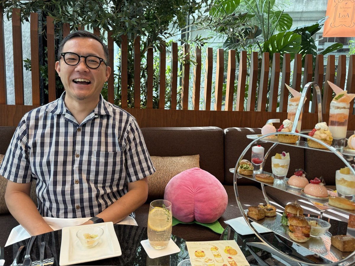 tsuka_ken1's tweet photo. 今年は人生初の滝行したり（また行きたい���）、四十肩になったり（加齢！）。仕事では、全国各地に足を運ぶことができました。忙しくしていられるのは本当にありがたいこと。来年は、自身の色々から１０年という節目の年で年男！これまで以上に頑張ります。皆さまも、よい新年をお迎えください。 https://t.co/1WuCHbP3Fw