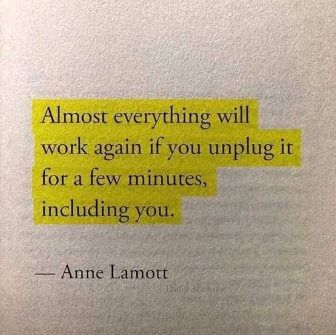 #WordsIChoosetoLiveby  Taking a short break till next year. :)  #HappyNewYear2026 
<a href="/Codanda/">Devika Devaiah (Free Iran)</a>