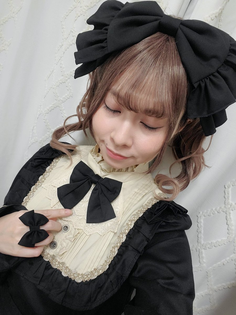 花山 侑巳 (Hanayama Ami) tweet media