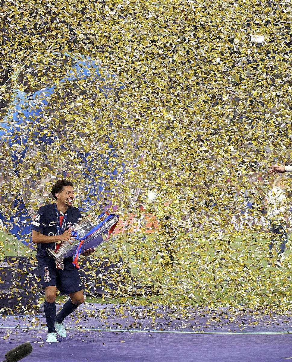 StekBullison's tweet image. Merci 2025 ❤️💙