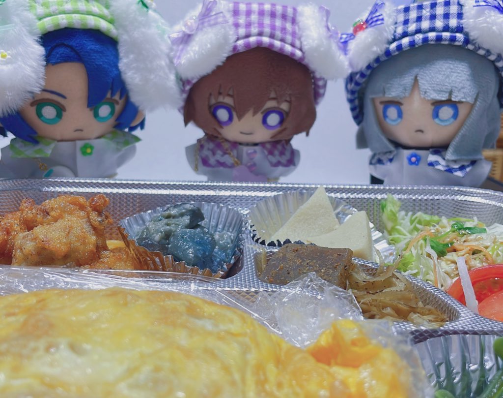 年末のご挨拶

2025年は大変お世話になりました
スペや📮でお話しして下さりありがとうございました

変わらずそれぞれの推しを大切に応援していきたいと思います😆
変わらず仲良くして頂けると嬉しいです
コスや創作も楽しんでまいります

来年もよろしくお願いいたします💕
良いお年をお迎えください