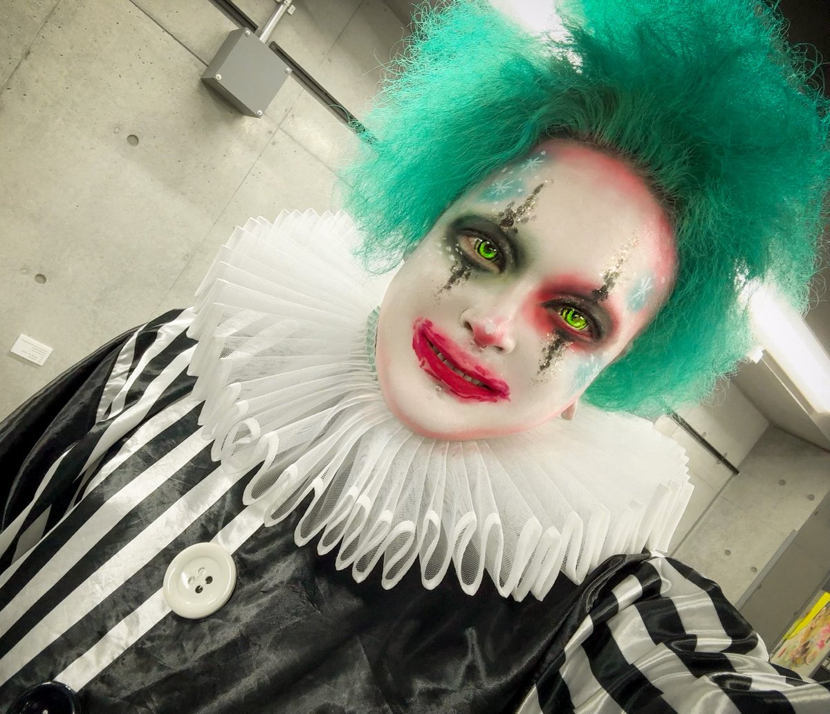 今年最後だし、
ここ5年くらいのビフォアフってのを載せてみよう。
食費に1000万円以上（多分）かけた結果がこれ。
可愛かろう？

←5年前　　　　5年後→