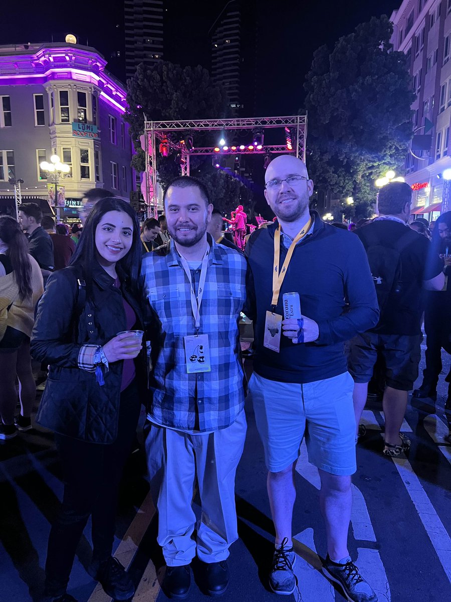 erik93203's tweet photo. These guys always make me laugh in their stream. Both of them are so awesome with a big soul. Im so glad i knew them from earlier times because they play lots of Mario Maker games! 
10/20/2025
#TwitchCon2025

@Aurateur &amp; @HKayPlay https://t.co/9prlWtj13Q