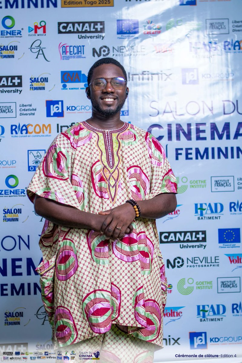Scaf_Tg's tweet photo. Aujourd'hui nous célébrons notre responsable production graphique 🎉 David Ségbéaya Wottor . Toute l'équipe du SCAF🇹🇬, vous souhaite un joyeux anniversaire et AMEN à vos propres voeux.

#SCAF🇹🇬 #Team #Birthday https://t.co/cHa93iw46t