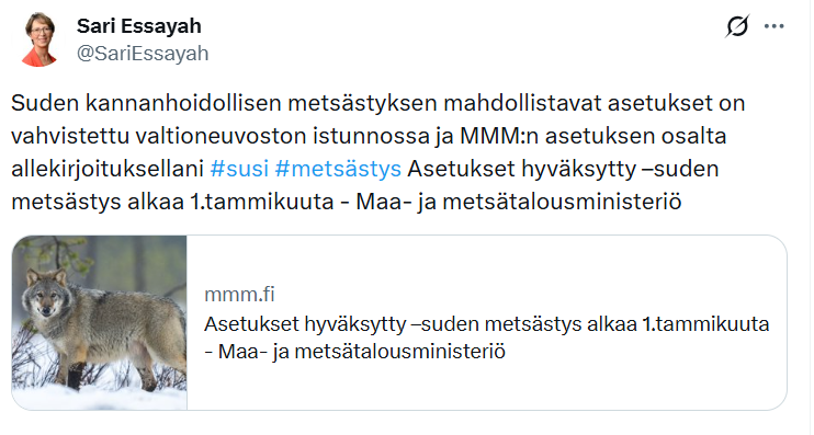 tosentti's tweet image. Suden kannanhoidollinen metsästys: Hoitaa kantaa = tappaa kaikki löydettävät. Metsästys = on ajaa susia takaa moottorikelkoin kymmeniä kilometrejä ja teurastaa uupuneet eläimet järven jäälle. Näinkö? #susi