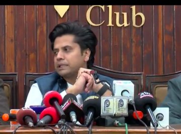 خنزیر کا بچہ کسی نے دیکھنا ہو تو 
یہ دیکھ لیں 👇

#گٹر_کی_پیداوار_شفیع_جان