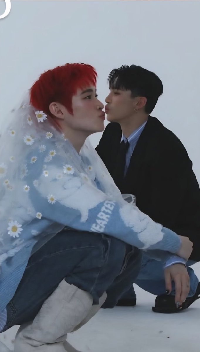 รูปแม้กณฐจากพี่ชีวินน่ารักจัง🥹
#MaxNat #mmaxmax #natasitt