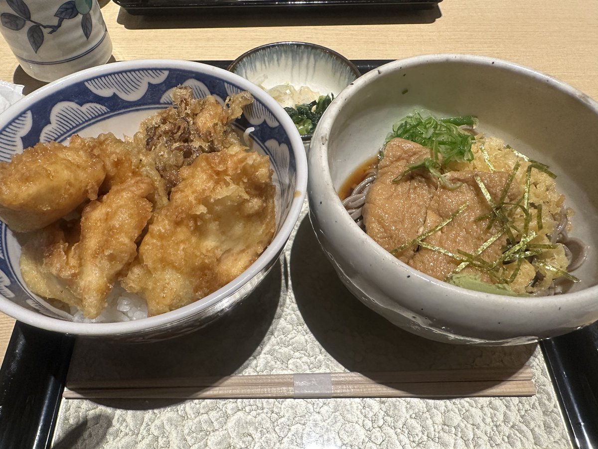 piroc0014's tweet photo. 2025年もありがとございました。
来年よろしくお願い致します🙇
良いお年を〜🌅 https://t.co/mLoKAc7zxw