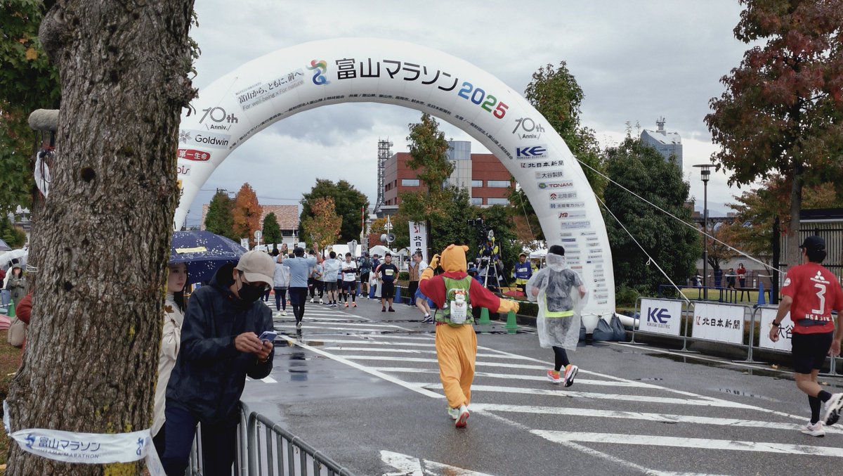 エチケット・ライオン改めはんぶんきりん tweet media