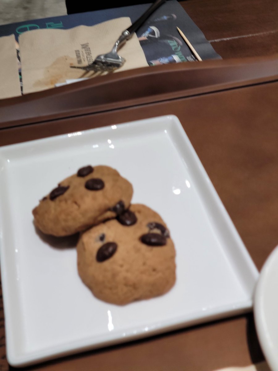 먹뎌롸 tweet media