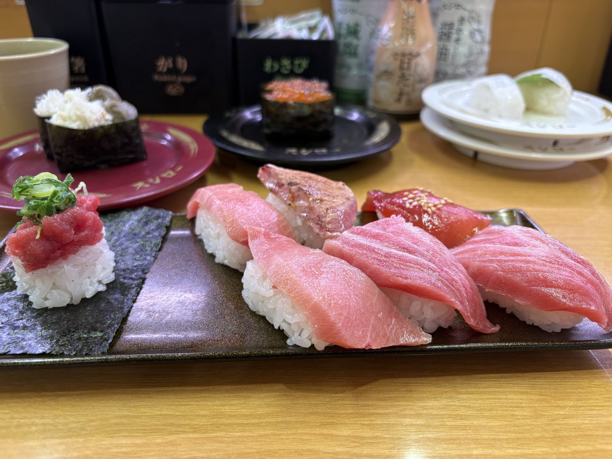 仕事納めで寿司食べにきた🍣
今年も頑張りました😌