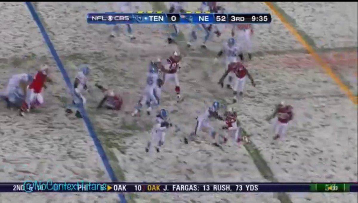 FantasyHumble's tweet photo. ain’t no way we just gone blow past this score. this the first possession of the third, pats were insane https://t.co/t8TKZdCj04