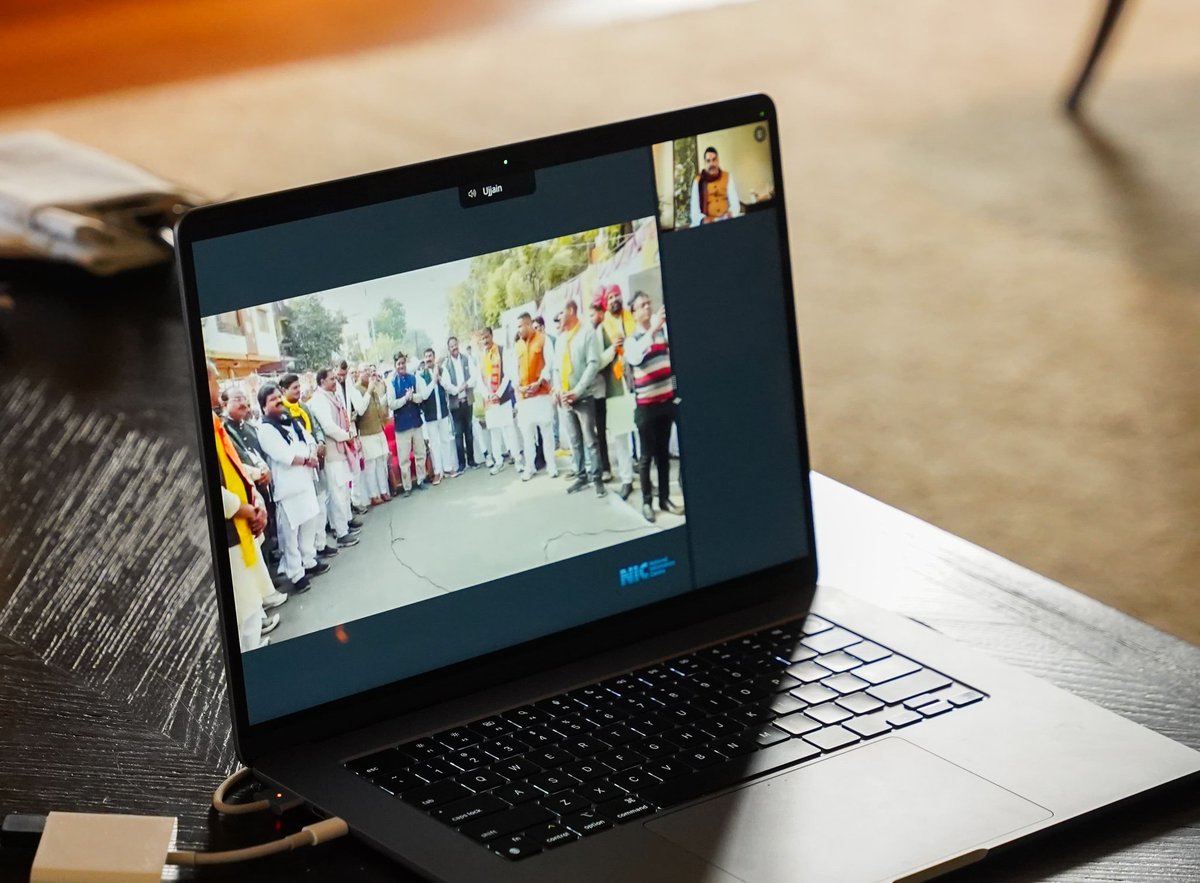 हमारे पूज्य संतों ने हर कालखंड में अपने योगदान से भारत के गौरव को पूरे विश्व में प्रतिष्ठित किया।

आज महर्षि बालीनाथ जी महाराज की जयंती 'बैरवा दिवस' पर उज्जैन में आयोजित समारोह को उमरिया से वर्चुअली संबोधित किया।

बालीनाथ जी ने सामाजिक बुराइ‌यों और कुरीतियों से मुक्ति दिलाने में