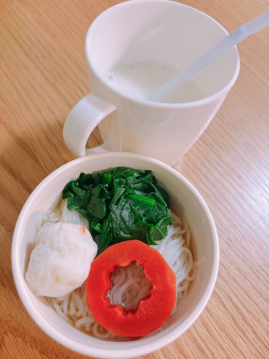mikadukilotus's tweet photo. 年越し蕎麦は食べられないけど、年越しにゅうめん❤️
去年の今頃はまだ離乳食始めたばかりだったのになぁ…🥹
ほんとよく成長してくれて嬉しい🥰
来年も楽しみにしてるね😊 https://t.co/D4EddxtSVU