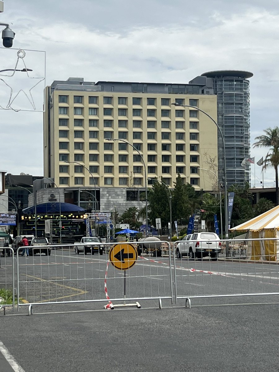 kippy_yo's tweet image. These folks love a count down. Wish our Lusaka city council could give back make our town a city.