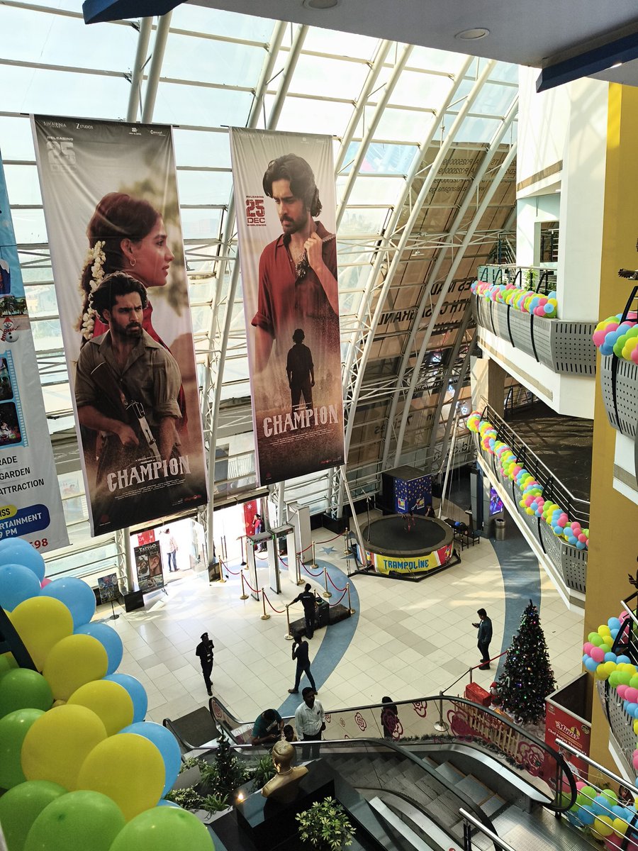 harisai541427's tweet photo. Enterd the Heaven in Hyderabad for a last movie of 2025. Hope it will not disappoint me🥲.
@ursmohan_kumar
#Sarvammayamovie.
#Prasadmultiplex https://t.co/wzFVyLZtoe