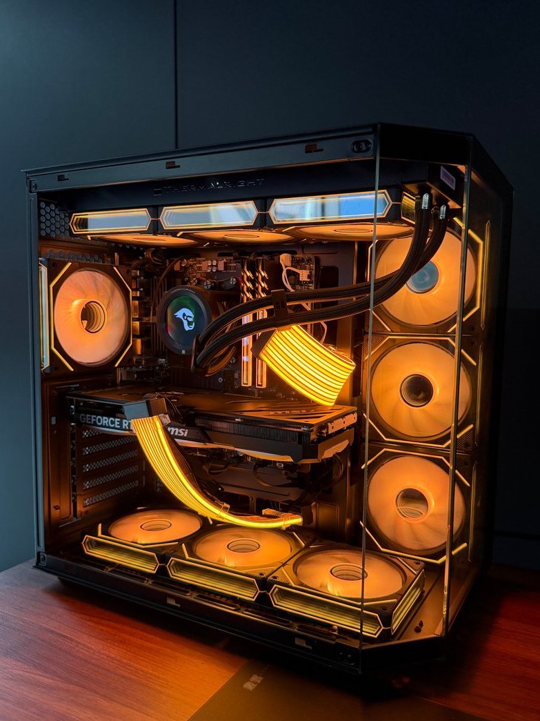 BANDAL_PC's tweet image. 2025年も、本当にありがとうございました！🙇‍♂️

おかげさまで、本年も過去最高の売上を達成することができました！ これもひとえに、いつも弊社商品を愛用してくださる皆様のおかげです。…