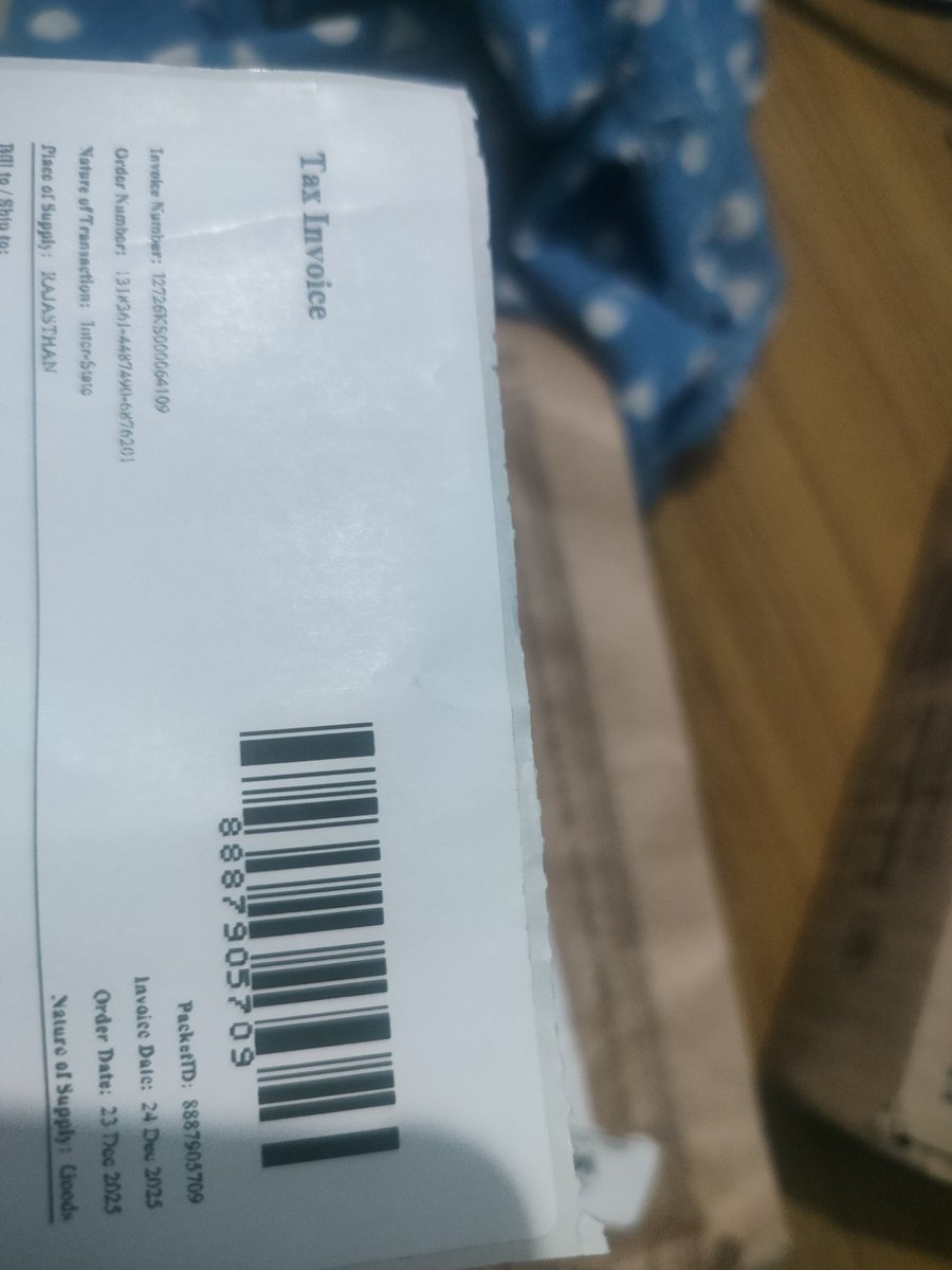 OtherHalf2025's tweet photo. First thing Deactivation, while I did Nothing that goes against any policy!
Second there was an order I received from the same account, I ordered something totally different and received this scrap!!
Third they're, Now saying I shouldn't have accepted the parcel if ++ https://t.co/v5jiPoG9e9