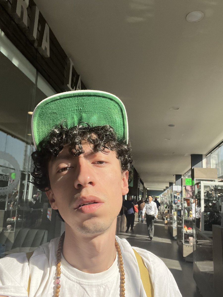 O PERIGO DO #BBB26 tweet media