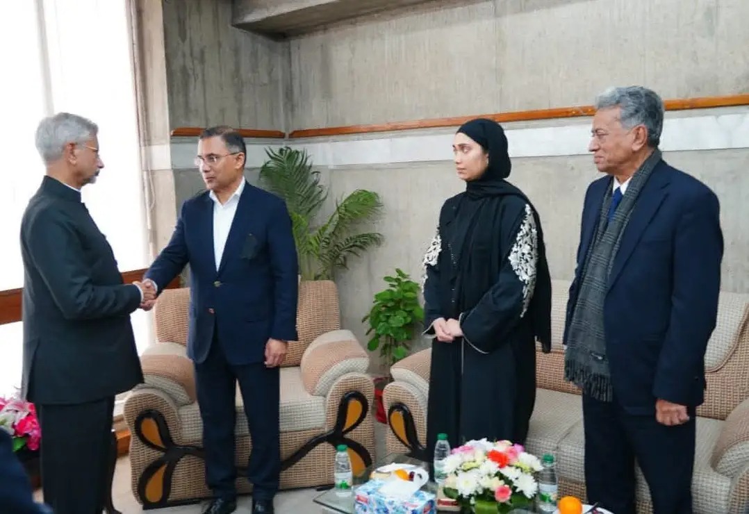 thisismonjurul's tweet photo. Dr. S. Jaishankar meets Tarique Rahman in Dhaka to deliver a personal letter from PM Narendra Modi. He expressed condolences for Begum Khaleda Zia and shared confidence in the future of the India-Bangladesh partnership. #Diplomacy #KhaledaZia #Bangladesh https://t.co/HW3mLJ272e