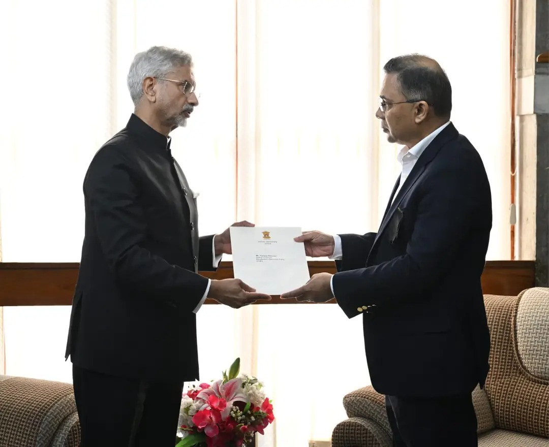 thisismonjurul's tweet photo. Dr. S. Jaishankar meets Tarique Rahman in Dhaka to deliver a personal letter from PM Narendra Modi. He expressed condolences for Begum Khaleda Zia and shared confidence in the future of the India-Bangladesh partnership. #Diplomacy #KhaledaZia #Bangladesh https://t.co/HW3mLJ272e