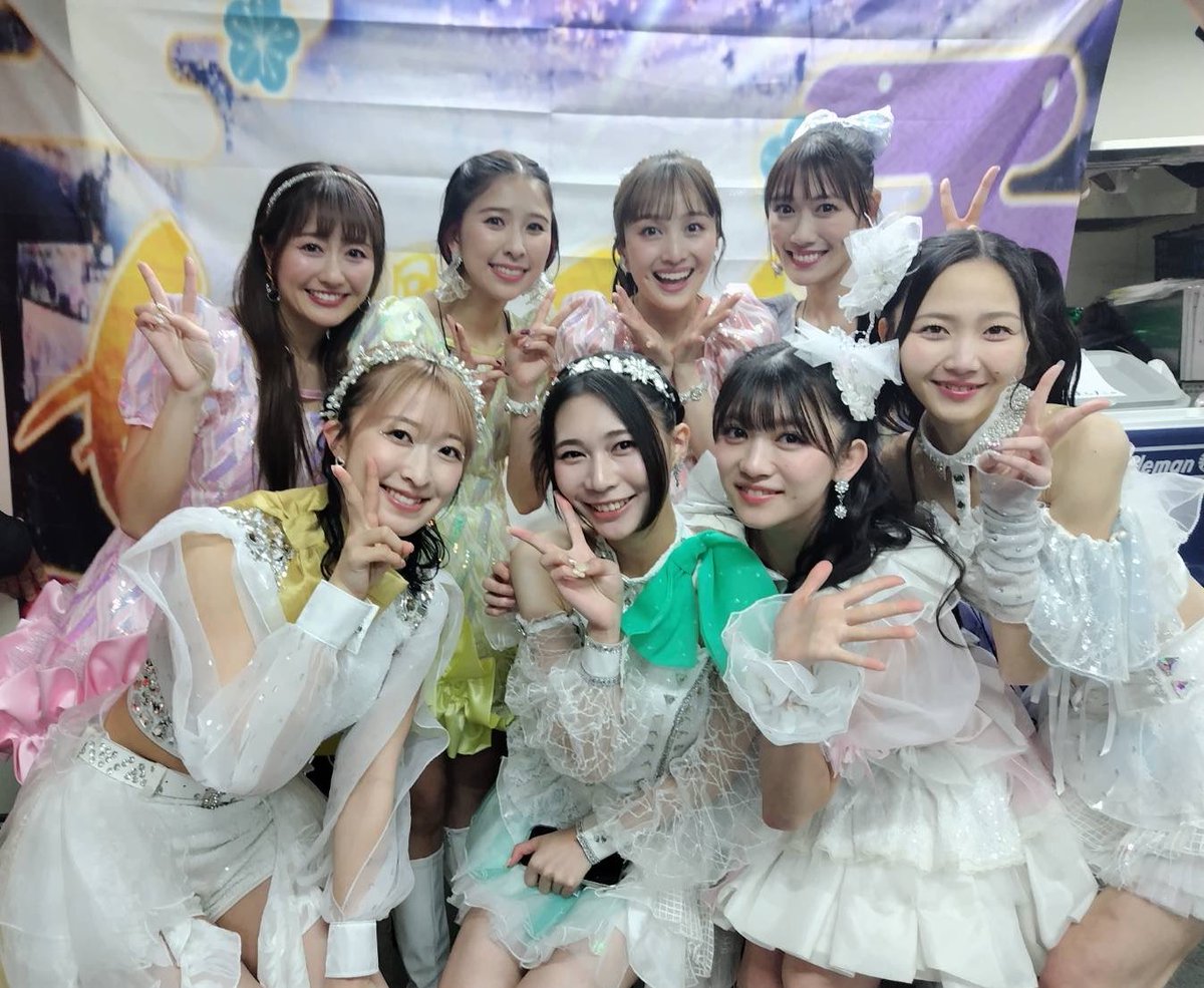 Miyu_TGSJP's tweet photo. ︎ ︎ ︎ ︎ ︎ ︎
川上さん有難うございました！

今日はとっても素敵な思い出に残る1日になりました！
15年前から変わらぬ愛をいつも本当に有難うございます★

ちなみにこの画像私半目になってるので可愛い写真も貼っておきます⟡.·

#ももいろ歌合戦 #ももクロ #女子流 https://t.co/wrabrcxp03