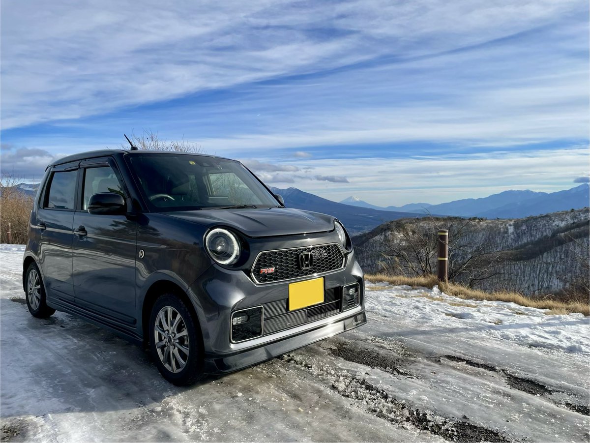 xion3796's tweet photo. 年内最後に富士山観に行こうと思ったが盛大に寝坊したのでビーナスラインから遠目に富士山観てきました。
今年もありがとうございました😊 https://t.co/qiwx5kM3Nl