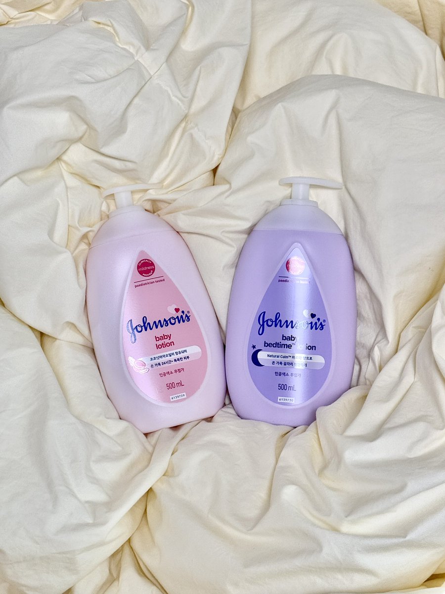 mood_swiing's tweet image. #RT이벤트 #광고
🧸RT하신 3분께 존슨즈베이비 베드타임 오일을 보내드려요(당발 1/5)

요즘 같은 날싸에는 따순 물로 씻고 존슨즈베이비 바디로션까지 발라준 다음 침대에 누우면 진짜 극락이거든요🛏️ 부드럽고 포근한 향기가 나를 감싸,,

1월 올영픽 프로모션으로 할인도 엄청 들어가니까 타래에서…