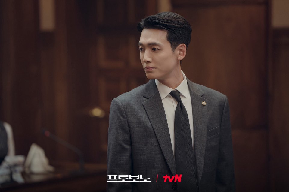 starjkho's tweet photo. I watch PROBONO for the plot

The plot:

#PROBONO #JungKyungHo #프로보노 #정경호 https://t.co/JI6k6TPvdL
