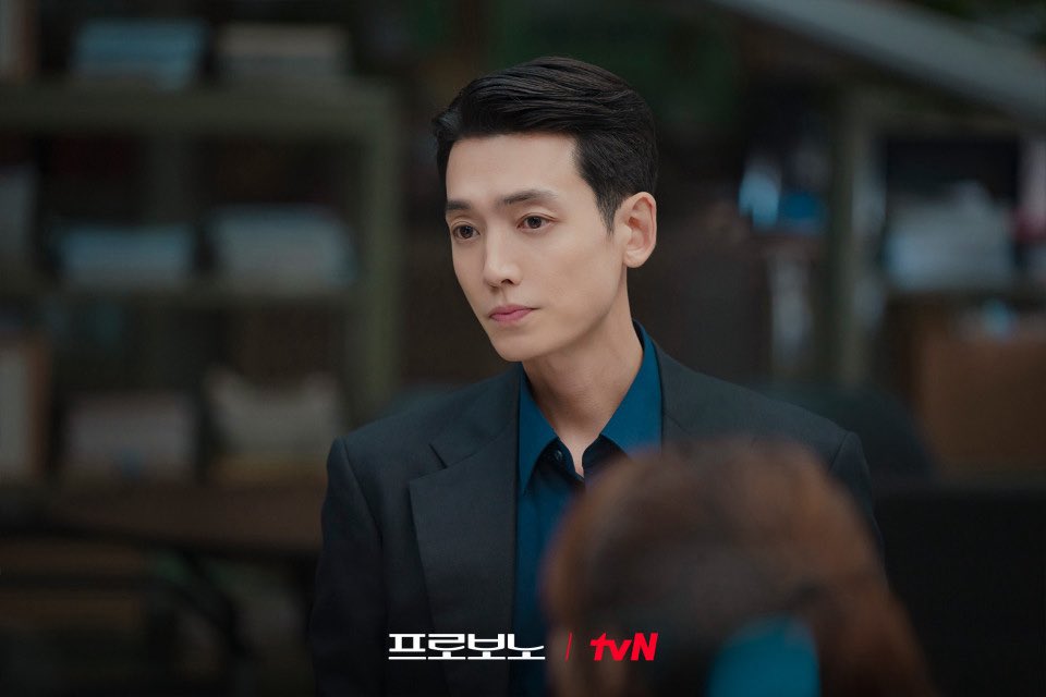 starjkho's tweet photo. I watch PROBONO for the plot

The plot:

#PROBONO #JungKyungHo #프로보노 #정경호 https://t.co/JI6k6TPvdL
