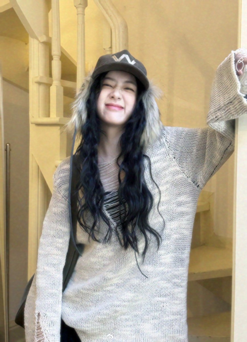 ethearial's tweet image. ㅤ 
2025ねんのさいごのひを、あそんでたのしんですごしました！
ㅤ