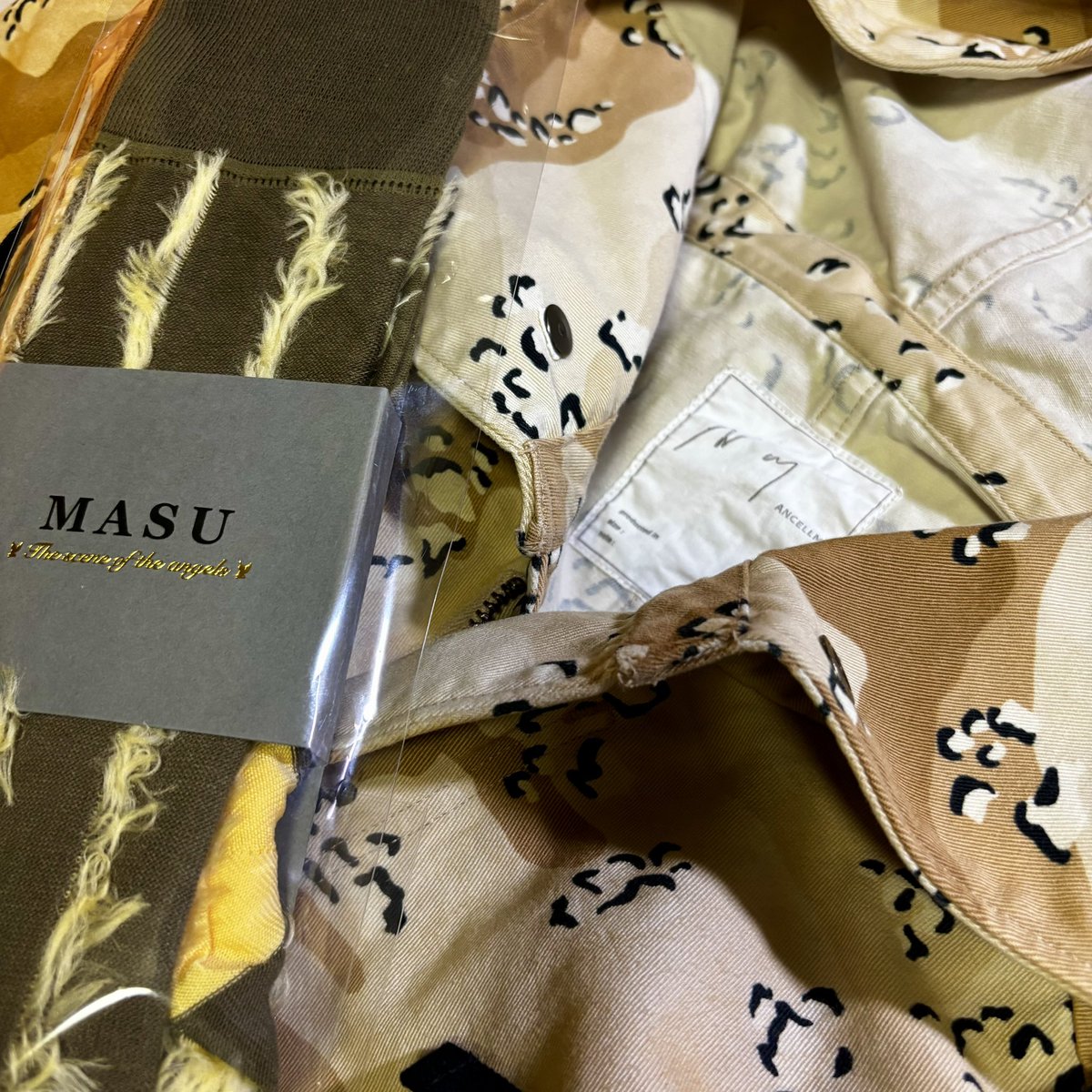 killtyee's tweet image. 今年のラストbuy
ANCELLMのCAMO ZIPUP HOODIE
MASUのUNICORN SOCKS
来年も購買しまくるぞー！！！