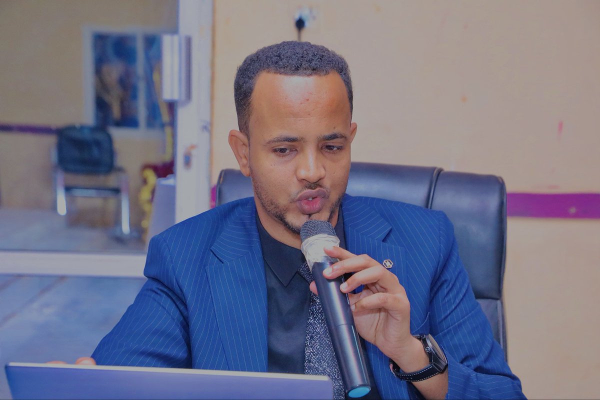 Dhahar  30-12-2025: Waxaa Caawa Guddiga Doorashooyinka Puntland iyo Bulshada Degmada Dhahar u furmay Shirka wada-tashiga Xeerarka Doorashooyinka ee kala ah: Xeerka Doorashooyinka, Xeerka Xisbiyada/Ururada iyo Xeerka Diiiwaangelinta Codbixiyayaasha.