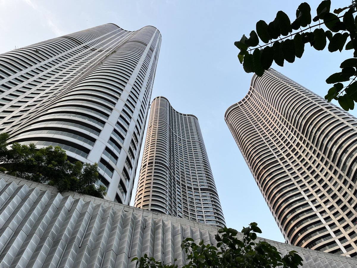 InfraStory tweet media