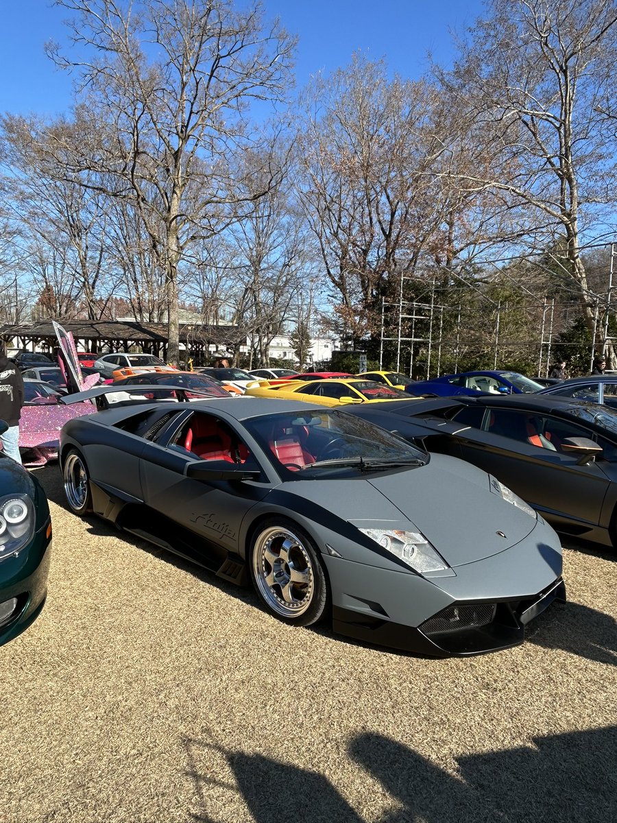 AnijaOfficial's tweet photo. 2025年もクルマにバイクに、様々な事業を通したくさんのお客様に出会いプレミアムカーの楽しさを提供して参りました。
今年お世話になった皆様ありがとうございました。2026年も皆様どうぞよろしくお願い致します。 https://t.co/p27XrDJp1V