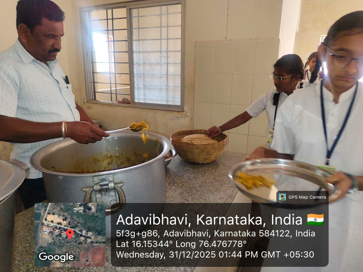 KRCRS4931's tweet photo. Lunch  #SocialAudit_SWDMeals #SocialWelfare_Karnataka https://t.co/jFbxDEbDFi