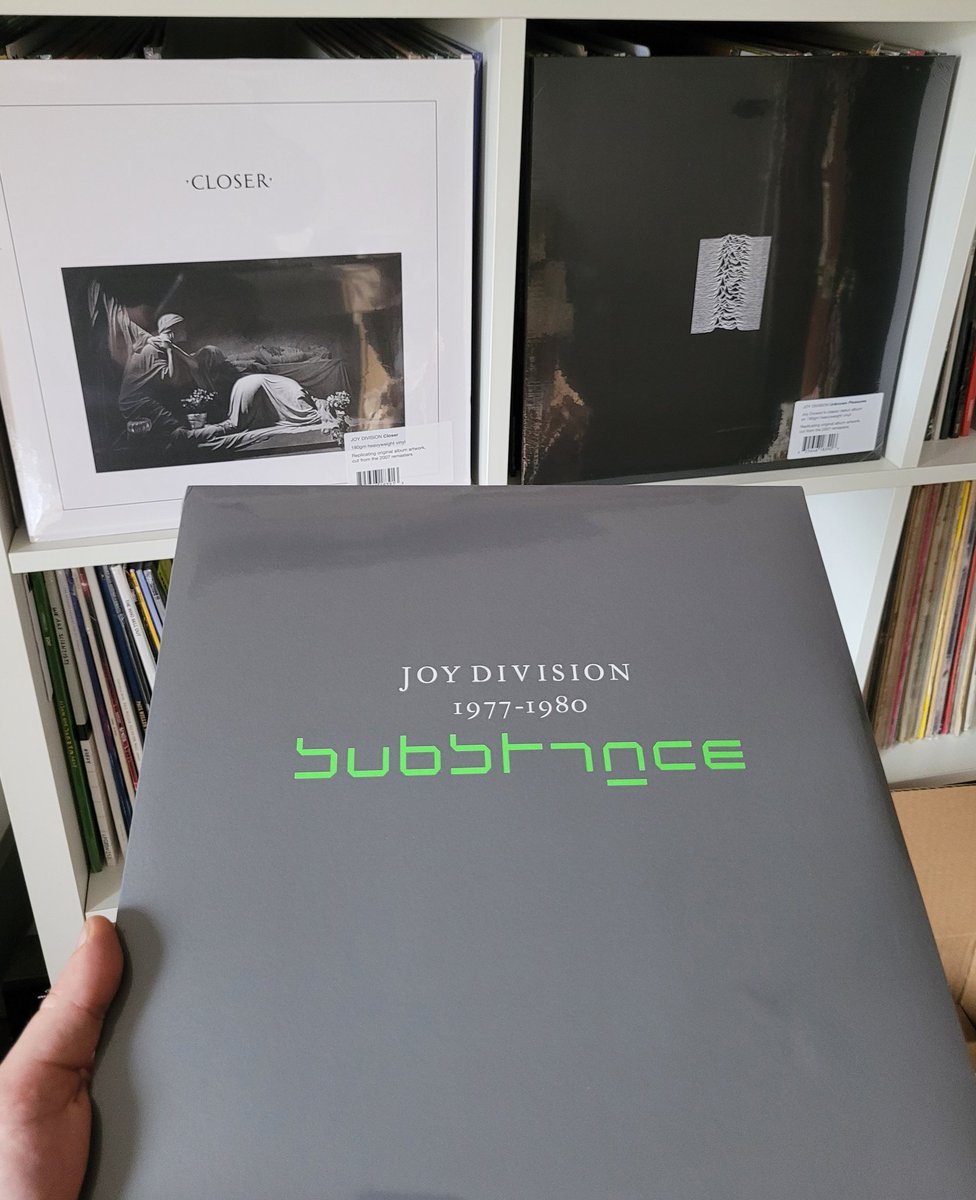 ModDogRecords's tweet image. #Recomendado El recopilatorio de JOY DIVISION, "Substance" (1988), con los singles no incluidos en sus discos, ideal para completar la discografía de los de Manchester. Post-Punk en vena.

🎶 Love Will Tear Us Apart
open.spotify.com/track/1r8oPEXq… 

Disponible 👇🏼
moddogrecords.es/disco/joy-divi…