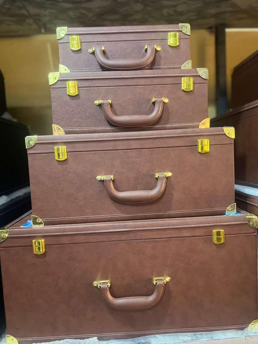 FatimaJiya3's tweet photo. Customer reviews
Royal trunk luggage 🧳
#430k set of 7 pieces
#310k set of 5 pieces
#270k set of 4 pieces
#250k set of 3 pieces
https://t.co/mri5hRJ3H3
WhatsApp 08180334254.
Kano State/Minna, Niger State,Nigeria 🇳🇬 https://t.co/N2qfRrlFtf