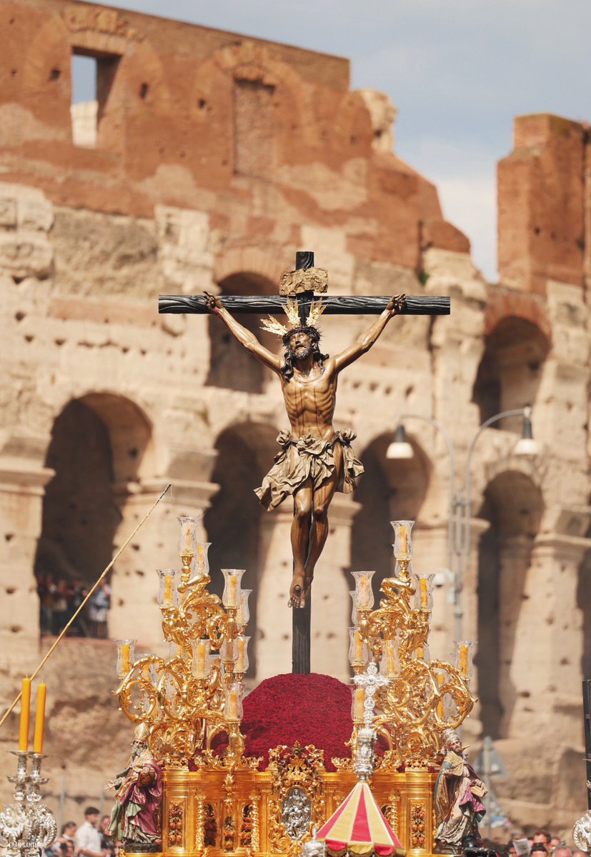 fransantiph's tweet image. El año en el que El Cachorro fue a Roma.