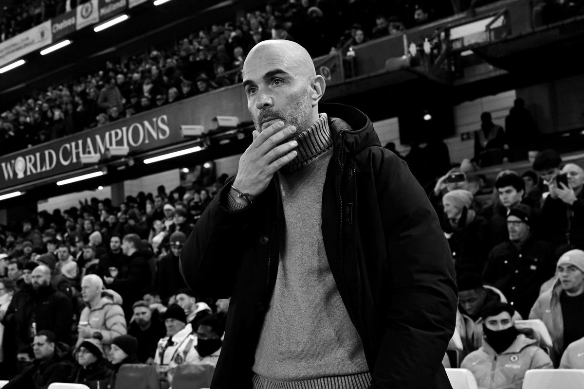 Withbluse's tweet image. مافيه اي عذر له اذا م تاهل للابطال ومنصبه بيكون محل شك 

مع اني متاكد اننا بنتاهل بسهوله لكن الوضع الحالي لا يطاق سواء من تبديلات او قناعات او توظيف لاعبين

الاداره م دعمته؟ اتفق معك لكن 
استون فيلا مب افضل منك ولا المانيو افضل

اخر 7 مبارايات بالدوري فوز وحيد

خذلان والله💔