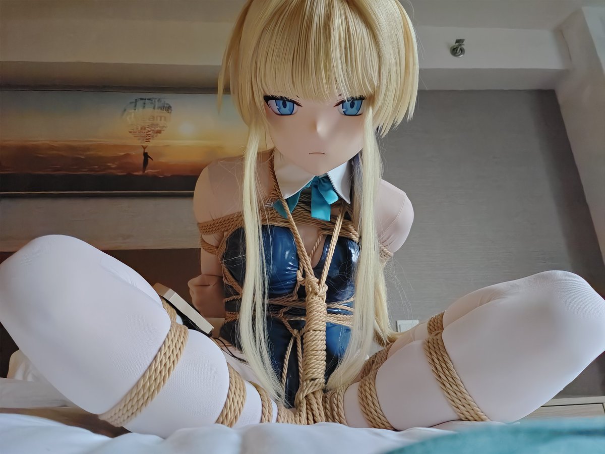 某个不愿意透露id的飞鸟
#kigurumi #着ぐるみ #bondage‌